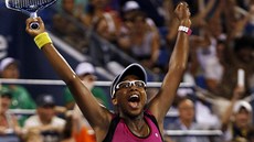 SENZACE. Sedmnáctiletá americká tenistka Victoria Duvalová vyřadila v 1. kole