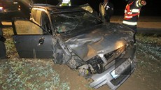 Audi sho�elo po honi�ce na dálnici D11. (20. 8. 2013)