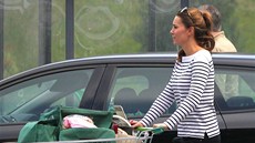 Man�elka prince Williama Catherine na nákupech (27. srpna 2013)