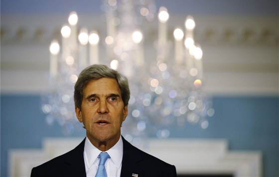 John Kerry hovo�í na tiskové konferenci o d�kazech, které mají USA ohledn�