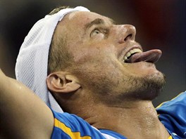 PEKVAPEN. Lleyton Hewitt vyadil v druhm kole Juana Martina del Potra.