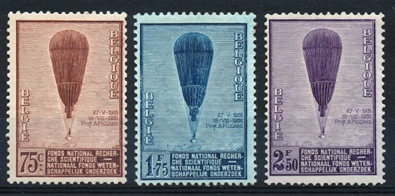 Známky vydané v roce 1932 v Belgii na poest letu Auguste Piccarda a Paula...