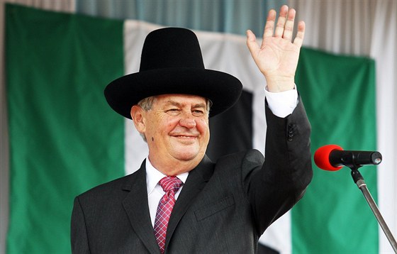 Prezident Milo Zeman bhem pti let ve funkci oficiáln navtívil Zlínský kraj celkem tyikrát.