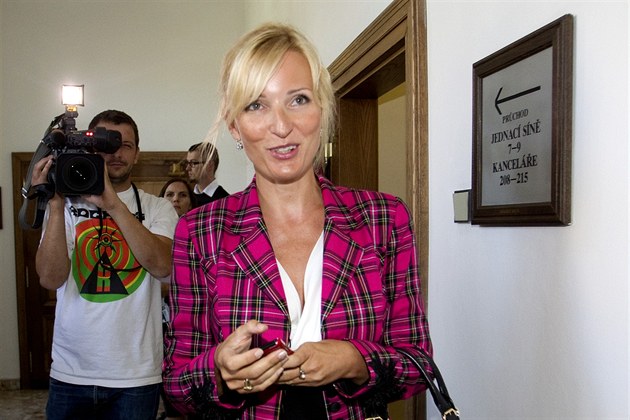 Na soudní jednání dorazila i Petra Paroubková, man�elka bývalého premiéra za...