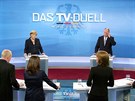 Pedvolební duel mezi nmeckou kanclékou Angelou Merkelovou a lídrem SPD...