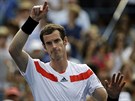 TAK ZATÍM AHOJ. Andy Murray se louí s publikem na US Open po výhe v 3. kole...