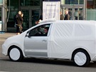 Maskovaný nástupce VW Golf plus se bude jmenovat Sportvan. Zítra bude mít...