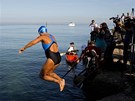 Diana Nyadov se znovu pokou peplavat Floridsk prliv. Na snmku je v