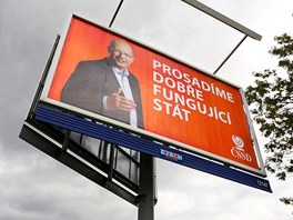 Pedvolební billboard SSD na Litochlebském námstí v Praze. (2. záí 2013)
