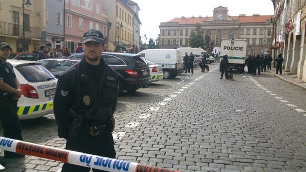 Zásah policie proti squaterům na pražském Pohořelci (1. září 2013)