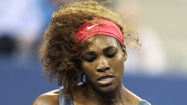 Americk tenistka Serena Williamsov se raduje ve tvrtfinle US Open.