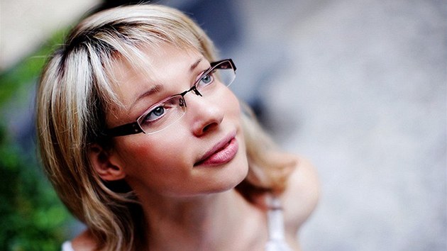 Julie Gaia Poup�tov� - "sexkou�erka"