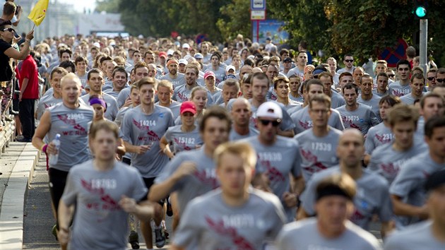 Momentka z beckho zvodu We Run Prague