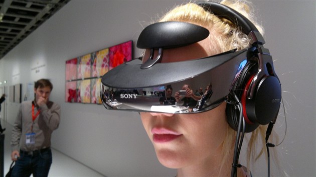 U Sony jsme jet objevili novou verzi osobního 3D zobrazovae HMZ-T3. Nov...
