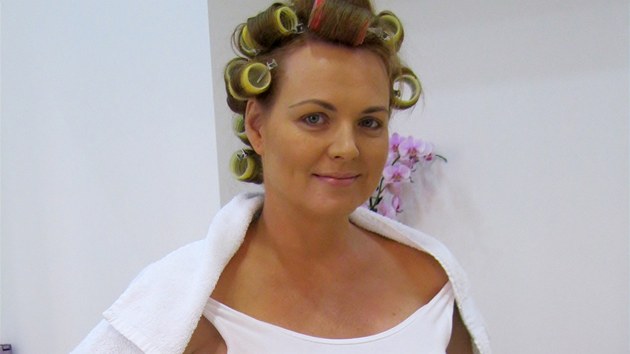 Kamila Špráchalová měla před focením své dlouhé vlasy.  