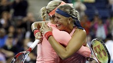 České tenistky Andrea Hlaváčková a Lucie Hradecká ovládly čtyřhru na US Open.