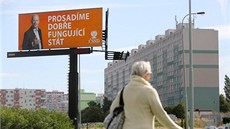 P�edvolební billboard �SSD na Litochlebském nám�stí v Praze. (2. zá�í 2013)
