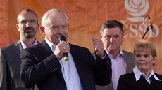 Sociální demokraty v Ostrav podpoil i nkdejí premiér Polska Leszek Miller.