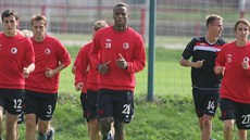 Nováčci na testech ve fotbalové Slavii: Alban Bunjaku (vlevo), Sergio Uyi...