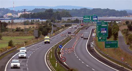 Kvli opravám silnice nemohou idii vyuít první nájezd do Chebu ve smru od