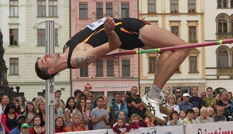 Jaroslav Bába skáe na Hanácké lace.  