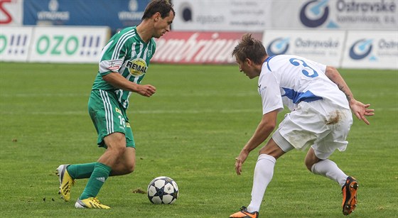 MORAVSKÝ CESTOVATEL. Ondej Sukup (vpravo) hrál i za Baník Ostrava. Krom toho proel i Znojmem a Olomoucí. Nyní zakotvil v Brn.