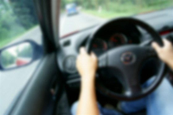 Poruchy zraku se týkají a jedné tvrtiny eských idi, tetina motorist pak trpí skrytým ilháním.