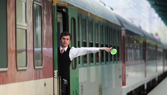 Ministerstvo dopravy chtlo zastavování vlak v eské Tebové omezit i kvli pravidelnosti spoj a jejich zrychlení.