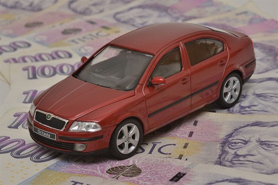 Rozdíly v úvěrových nabídkách jsou velké, což může pořízení auta prodražit o tisíce korun. Ilustrační snímek