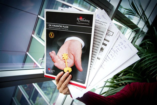 Dokumenty k finan�ní nabídce poradkyn� z poradenské spole�nosti Broker Consulting