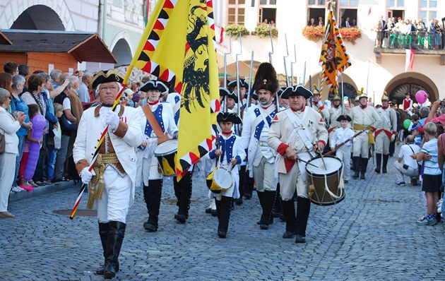 MARPARÁDA. Tradiní souástí novojiínské slavnosti se stala historická