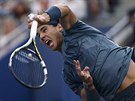 CHYTEJ, NOVAKU. Takhle podával Rafael Nadal ve finále US Open proti Novaku...