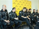 Piloti Breitling Jet Teamu - zleva Jacques Bothelin, Bernard Charbonnel,