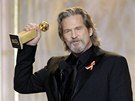 Zlaté glóby 2010 - Jeff Bridges s cenou za film Crazy Heart