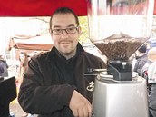 Barista Adam Dvoák