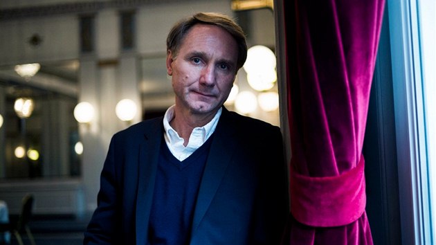 Dan Brown