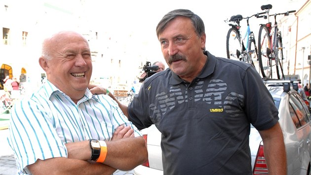 Dv legendy eskoslovenského fotbalu: Ján Geleta (vlevo) a Antonín Panenka.