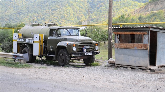 Kuriózní benzinka v Arménii