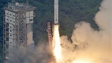 Úspná start japonské rakety Epsilon 14.9.2013.