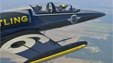 Redaktorka Technetu na palub letounu Breitling Jet Teamu