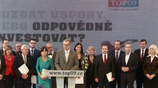 Miroslav Kalousek p�edstavuje p�edvolební kampa� TOP 09