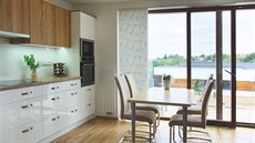 Moderní kuchyň  kombinuje bílou s dřevitými barvami.