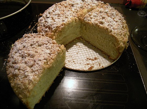 Streuselkuchen neboli Slezský kolá s drobenkou.