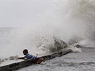 Tajfun zasáhl i filipínskou Manilu (21. záí)