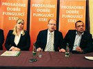 Pedvolební prezentace SSD v Ústeckém kraji. Zleva sedí místopedseda Zdenk...