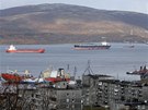 Pohled na zátoku Kola a pístav Murmansk na poloostrov Kola, blízko hranic s...