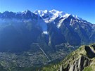 Vrchol Le Brevent poskytuje výhled na údolí Chamonix a celý masiv Mont Blanku.