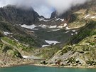Jezero Lac Blanc patí k nejnavtvovanjím místm v okolí Mont Blanku.