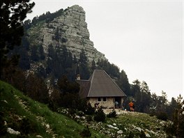 Turistick chata Jezerce je zbrusu nov, pojme a dvacet lid.