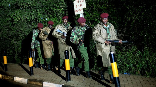 Vojska kesk armdy opout obchodn centrum v Nairobi.